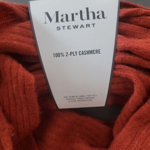 MARTHA STEWART Rust Orange 100% Cashmere Cable Knit Infinity Scarf - Picture 8 of 10
